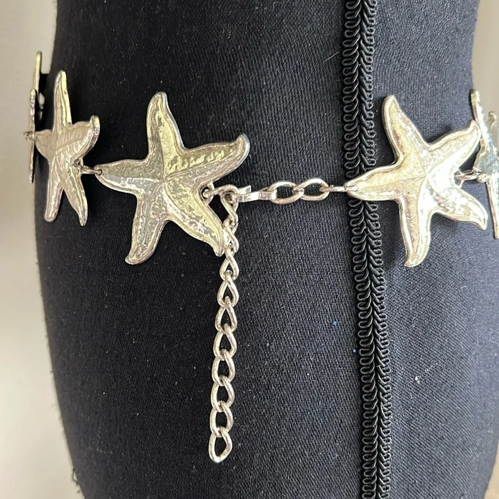 ESCADA Women’s Silver Tone Vintage Distressed Starfish Chainlink Belt